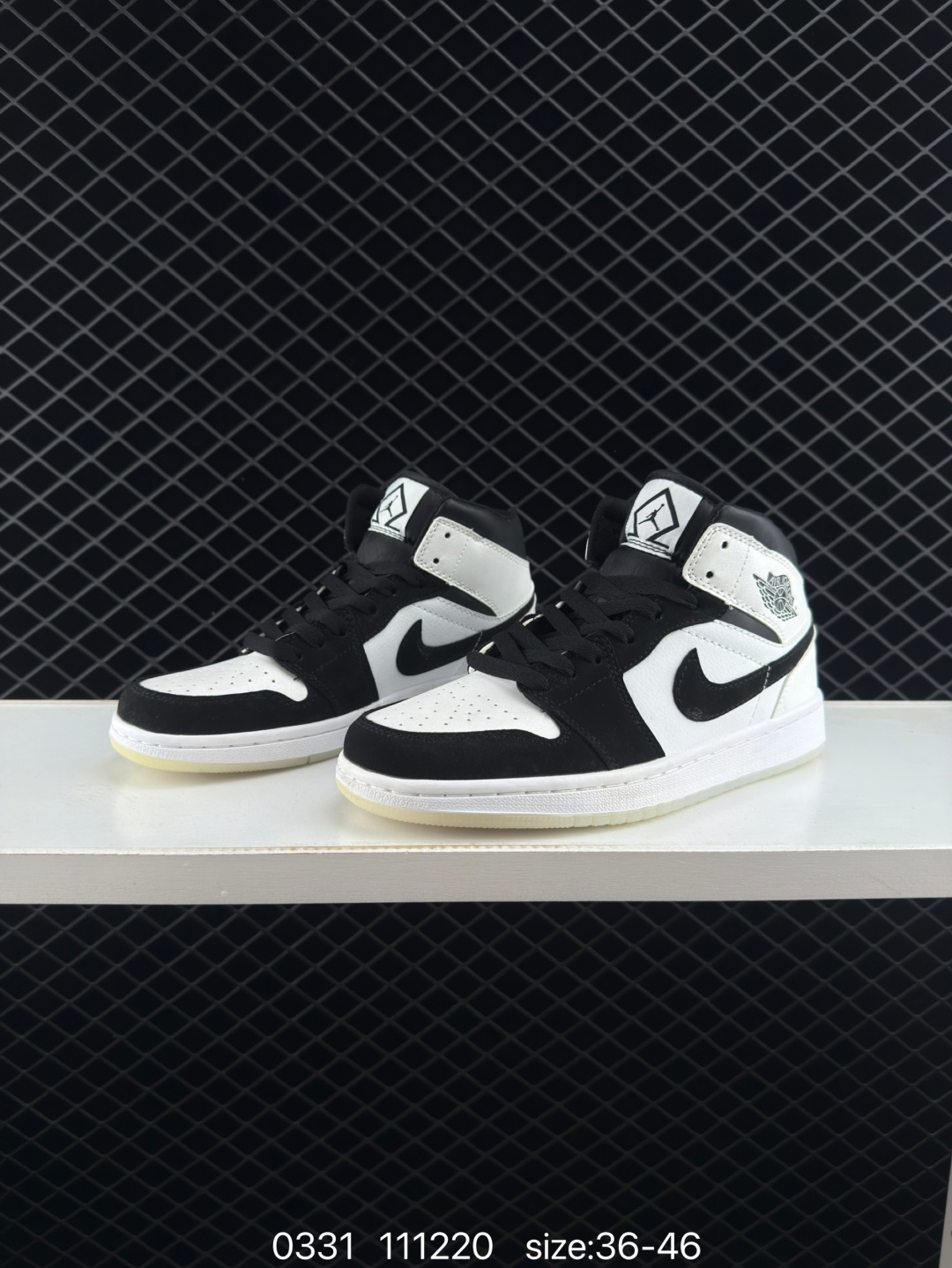 Nike Air Jordan 1 Retro Mid